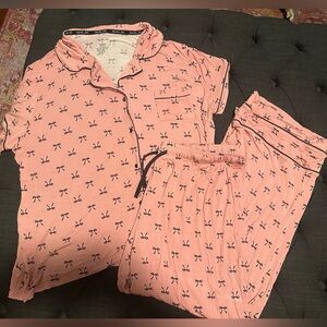 Bow pajamas in XL by Rachel Zoe
